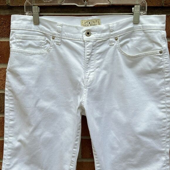 Lucky Brand White Women's Bermuda Shorts - Picture 3 of 13